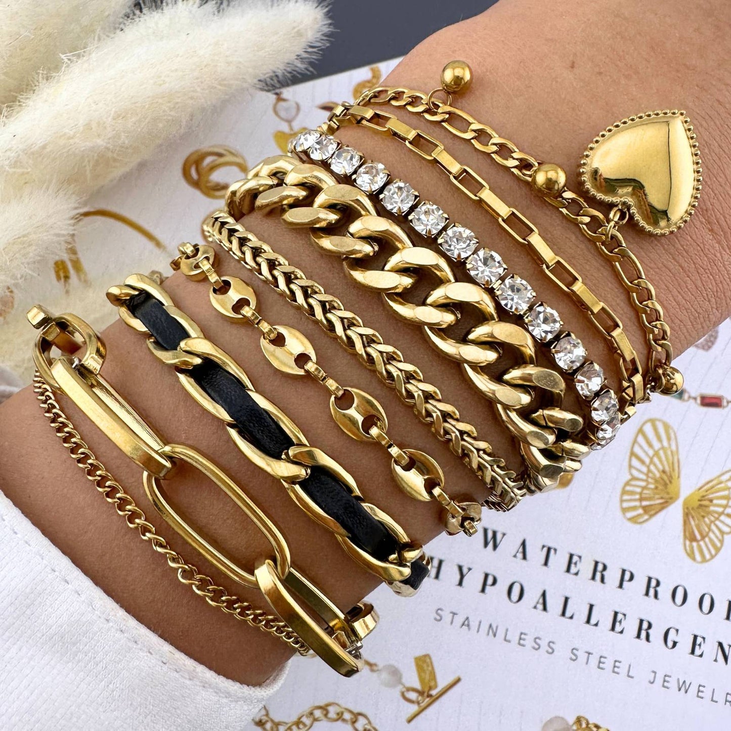 Chunky Gold Cuban Link Bracelet – 18K PVD Stainless Steel, Waterproof & Hypoallergenic