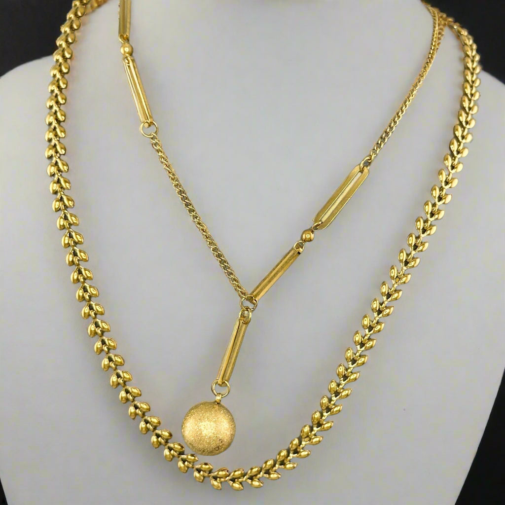 Gold Leaf Chain Necklace – 18K PVD, Stainless Steel, Waterproof & Hypoallergenic