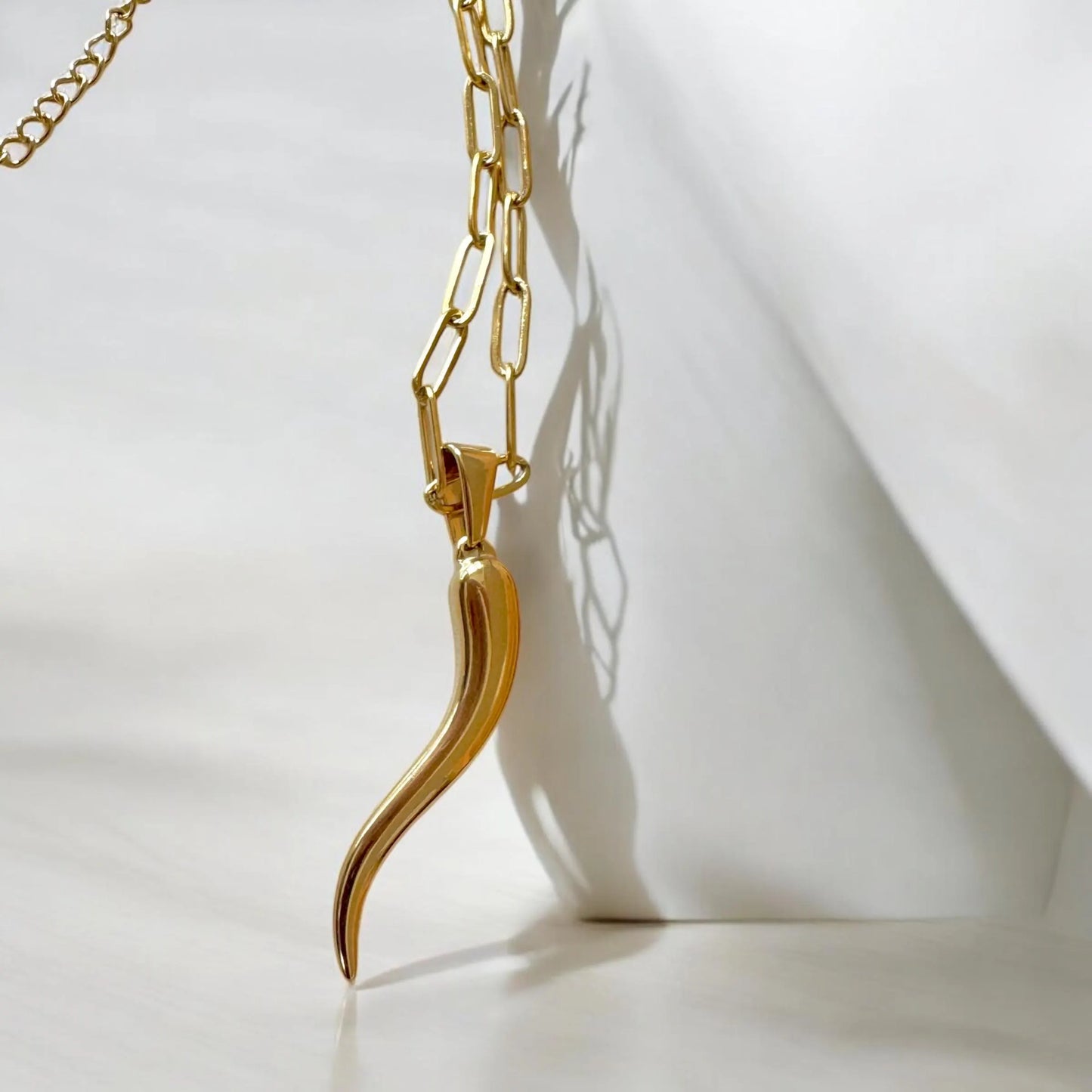 Italian Horn Necklace | 18K Gold Plated Cornicello Pendant | Good Luck Charm